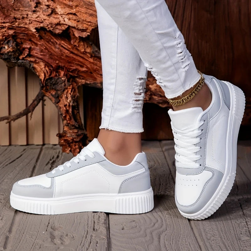 Casual Lace-Up Vulcanized Sneakers